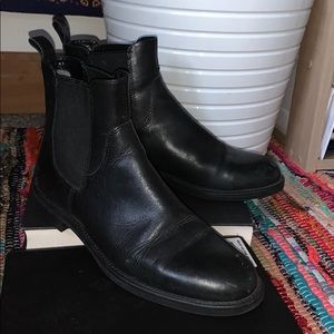 Chelsea boots
